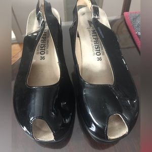 Ladies Mephisto sandals